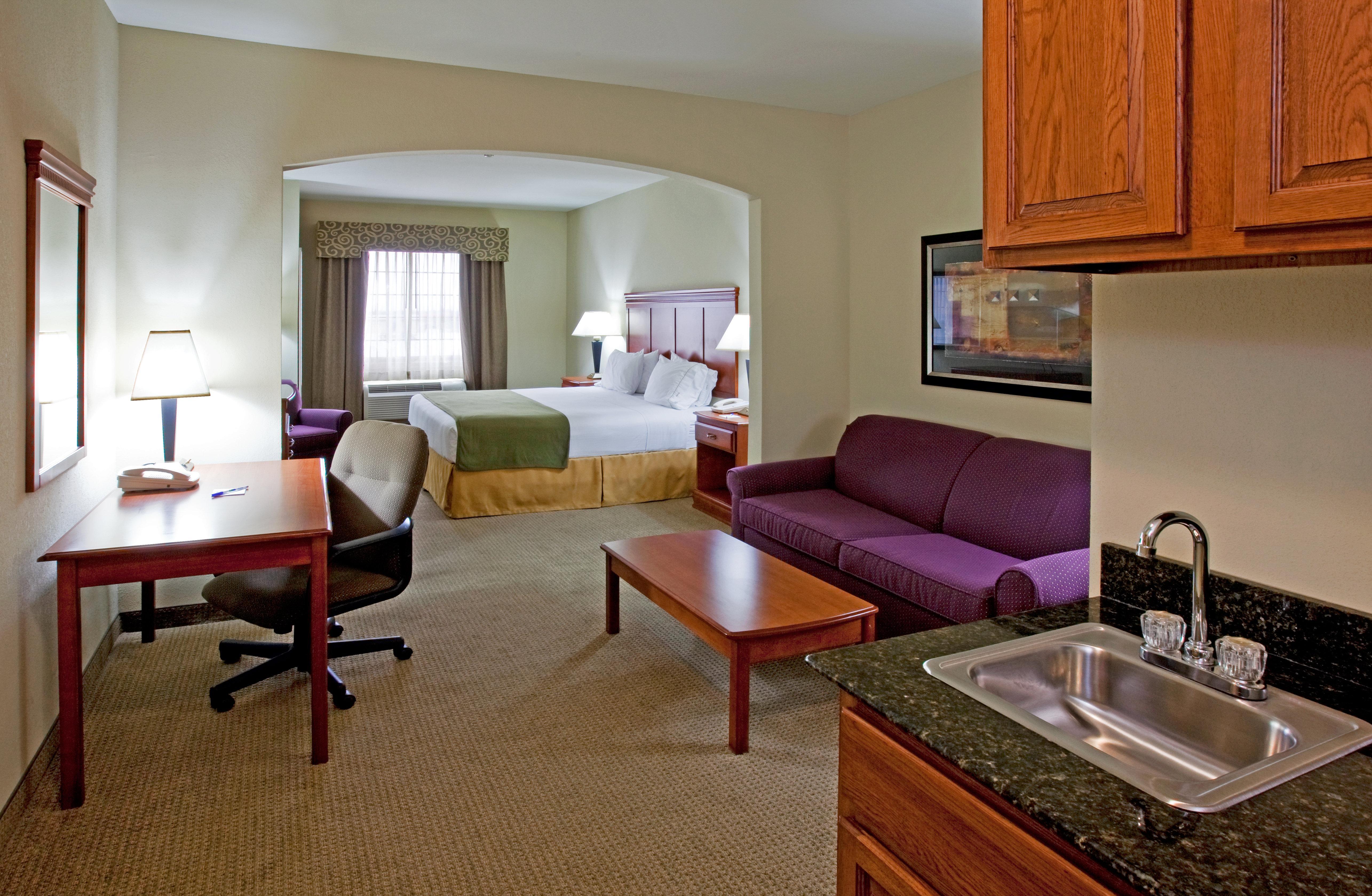 Holiday Inn Express Hotel And Suites Ada By Ihg Номер фото