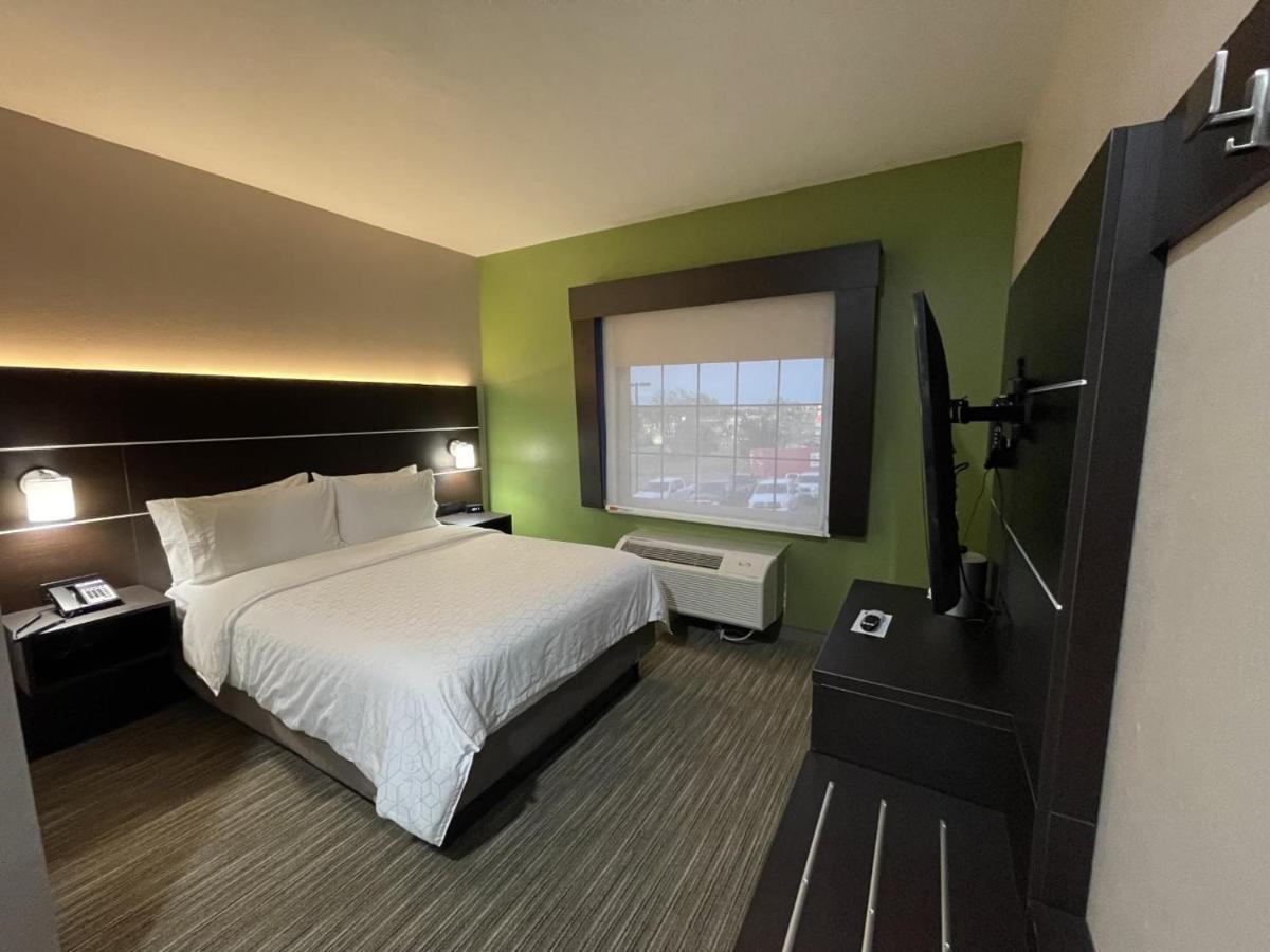 Holiday Inn Express Hotel And Suites Ada By Ihg Екстер'єр фото