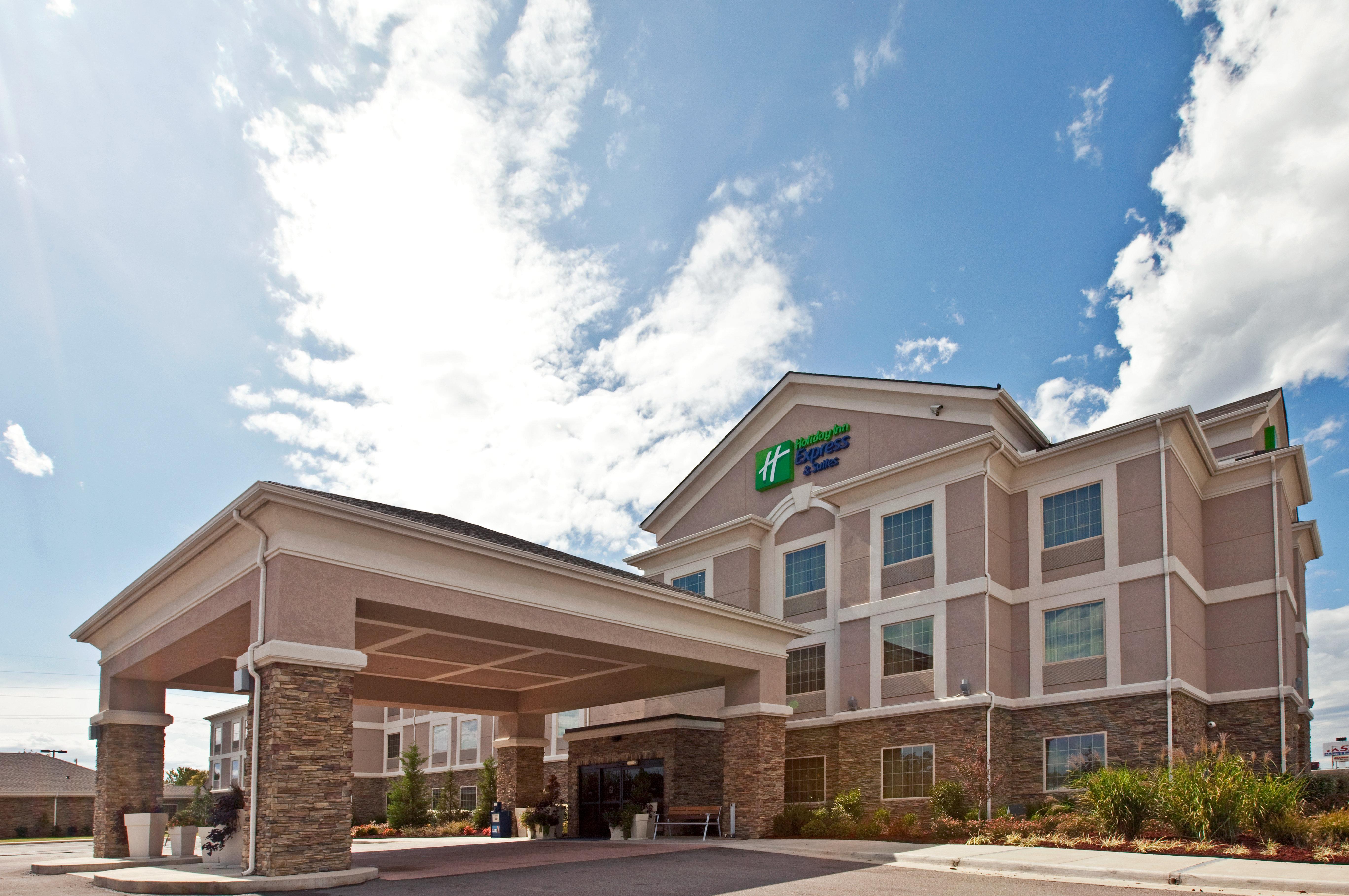 Holiday Inn Express Hotel And Suites Ada By Ihg Екстер'єр фото
